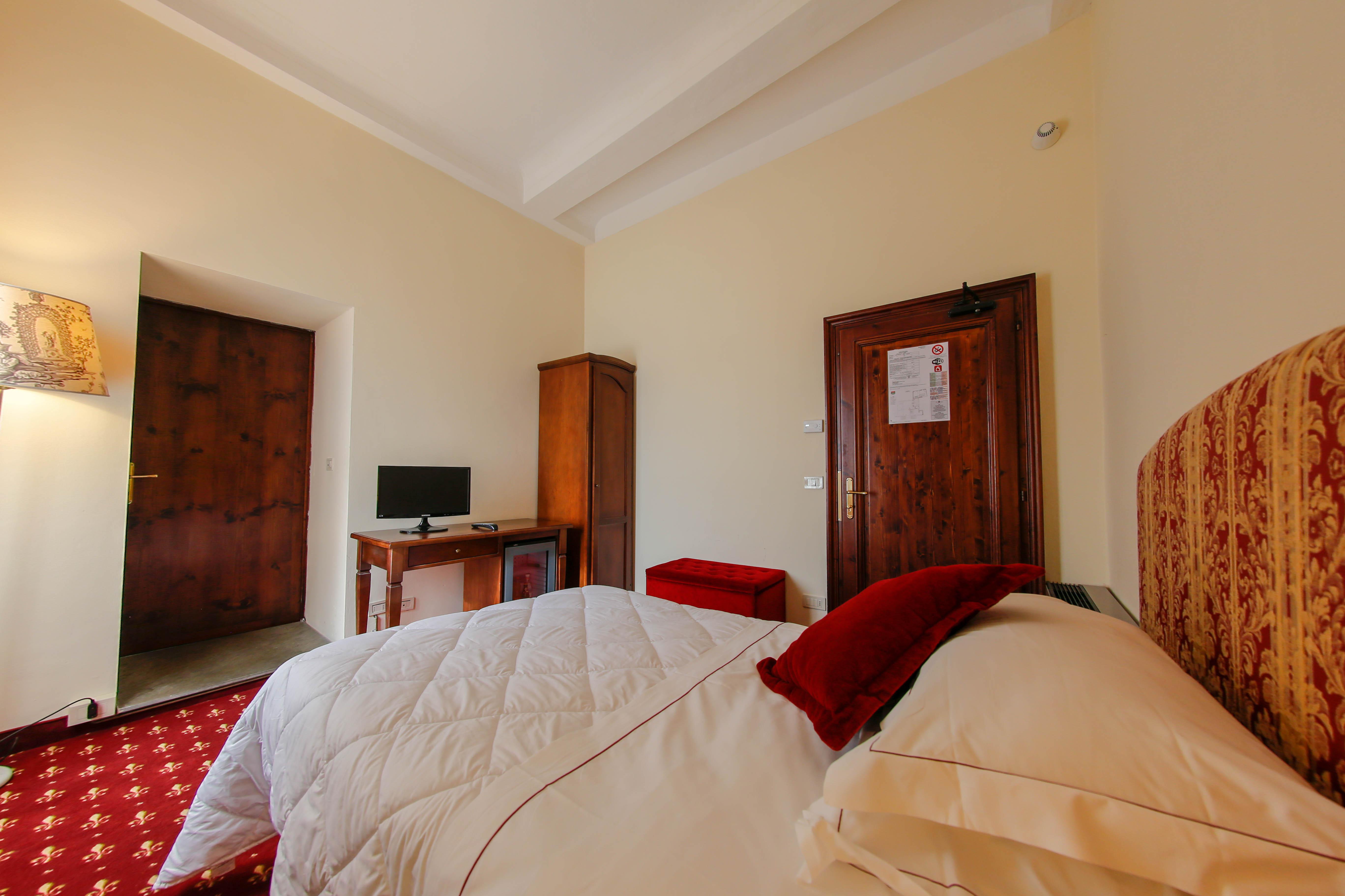 Villa Lecchi Hotel Wellness 埃尔萨谷口村 外观 照片