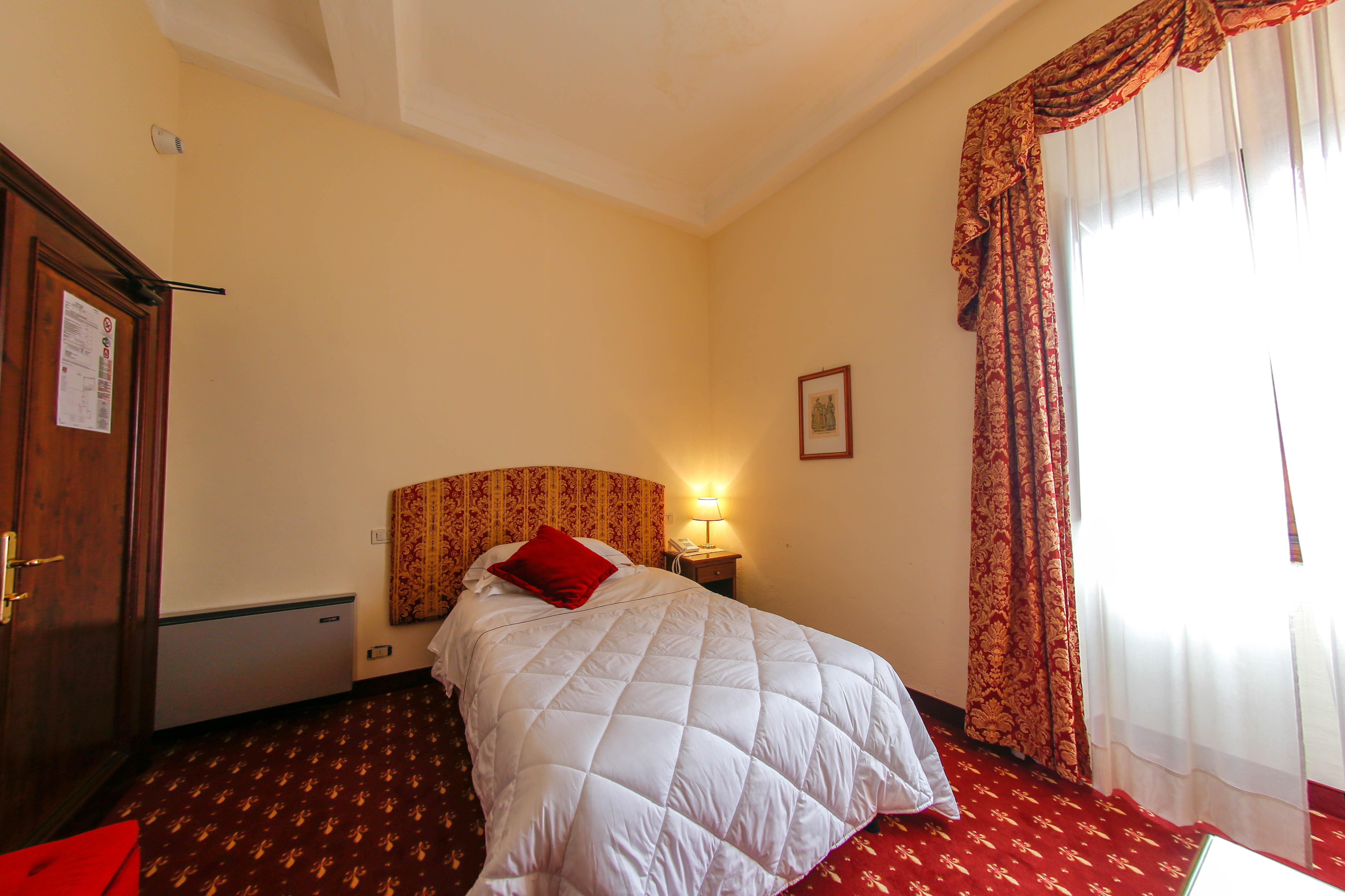 Villa Lecchi Hotel Wellness 埃尔萨谷口村 外观 照片