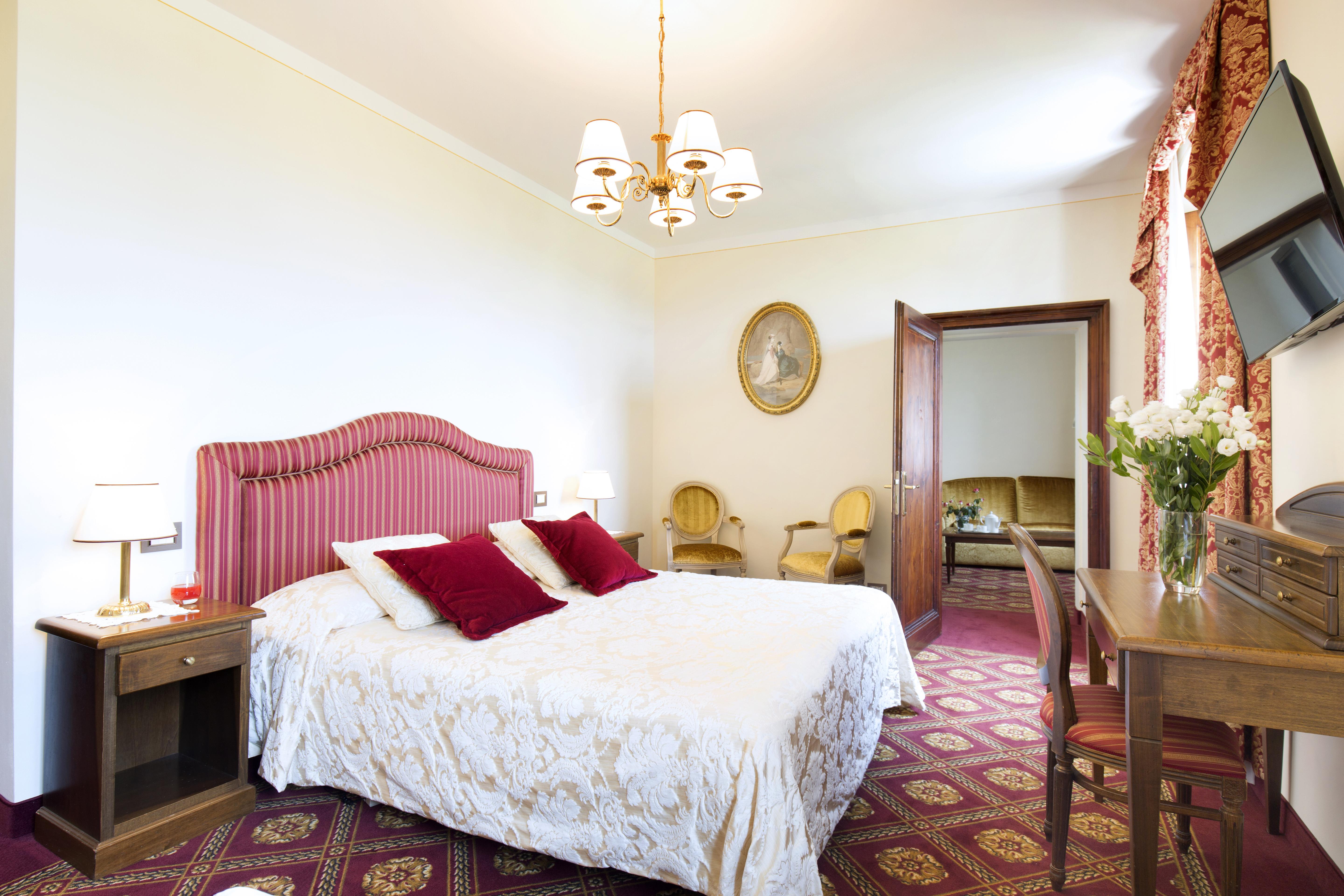 Villa Lecchi Hotel Wellness 埃尔萨谷口村 外观 照片