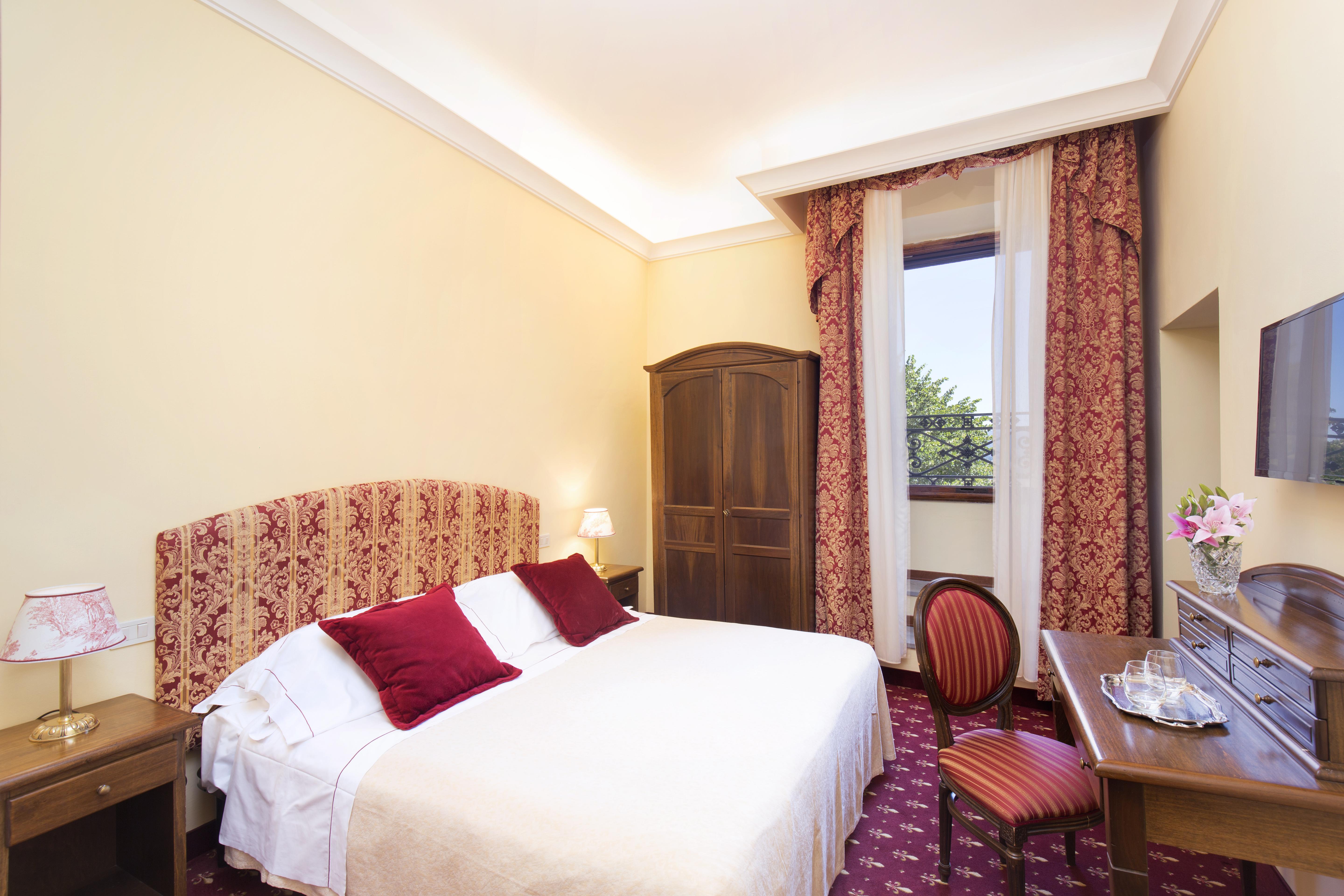Villa Lecchi Hotel Wellness 埃尔萨谷口村 外观 照片