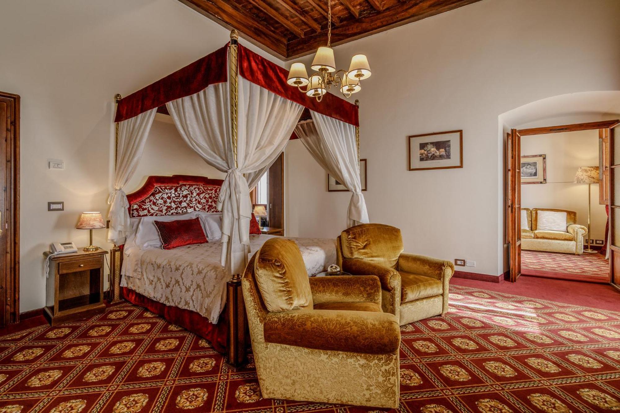 Villa Lecchi Hotel Wellness 埃尔萨谷口村 外观 照片