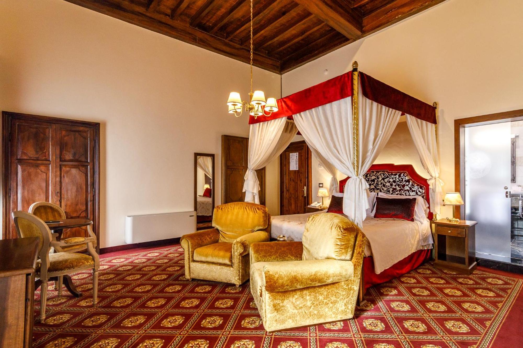 Villa Lecchi Hotel Wellness 埃尔萨谷口村 外观 照片