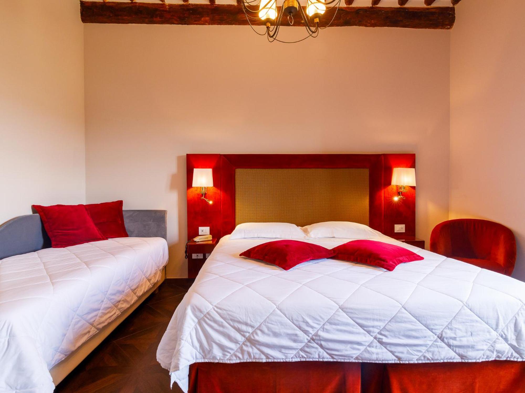 Villa Lecchi Hotel Wellness 埃尔萨谷口村 外观 照片